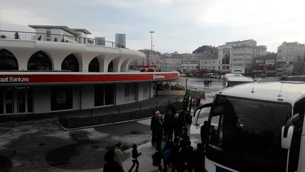 Ziraat Bankası - Perdeciler Zeytinburnu/İstanbul Şubesi — Bankalar, Zeytinburnu · fotoğraf 1