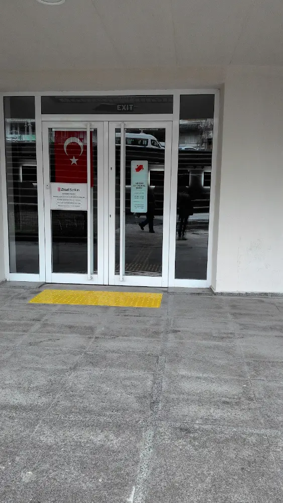Ziraat Bankası - Perdeciler Zeytinburnu/İstanbul Şubesi — Bankalar, Zeytinburnu · fotoğraf 2
