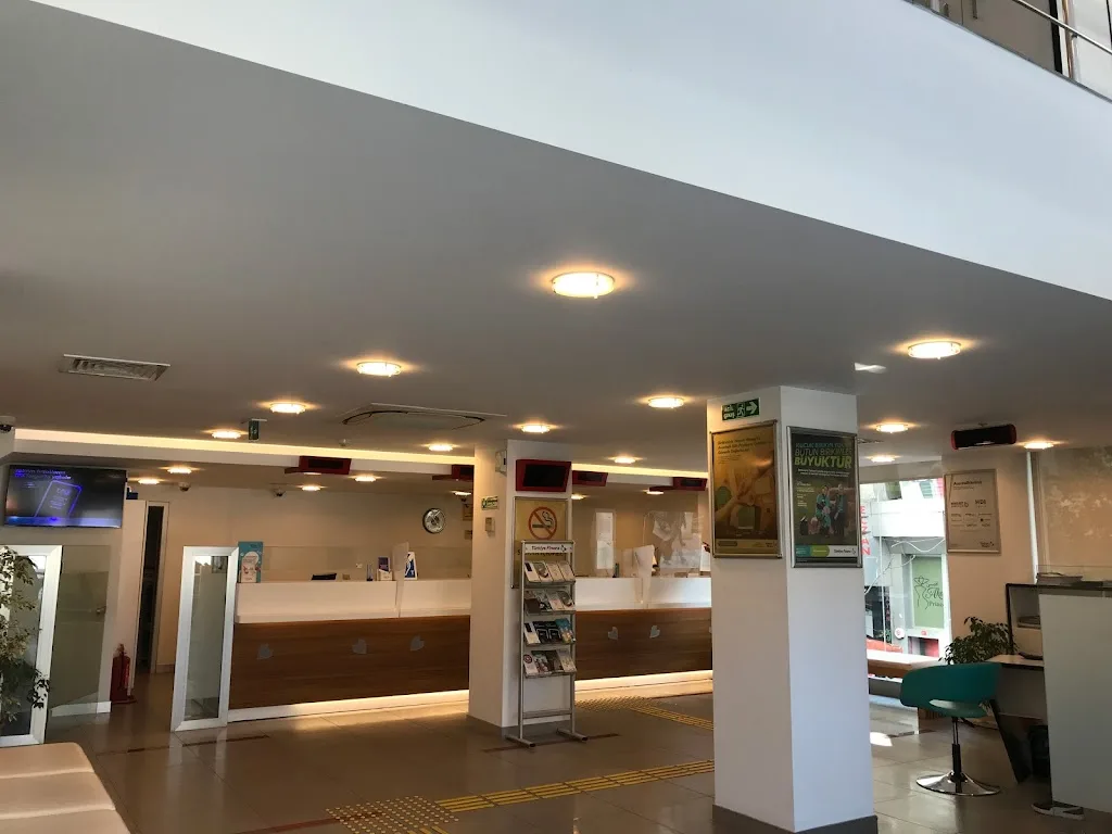 Türkiye Finans Zeytinburnu Şubesi — Bankalar, Zeytinburnu · fotoğraf 1