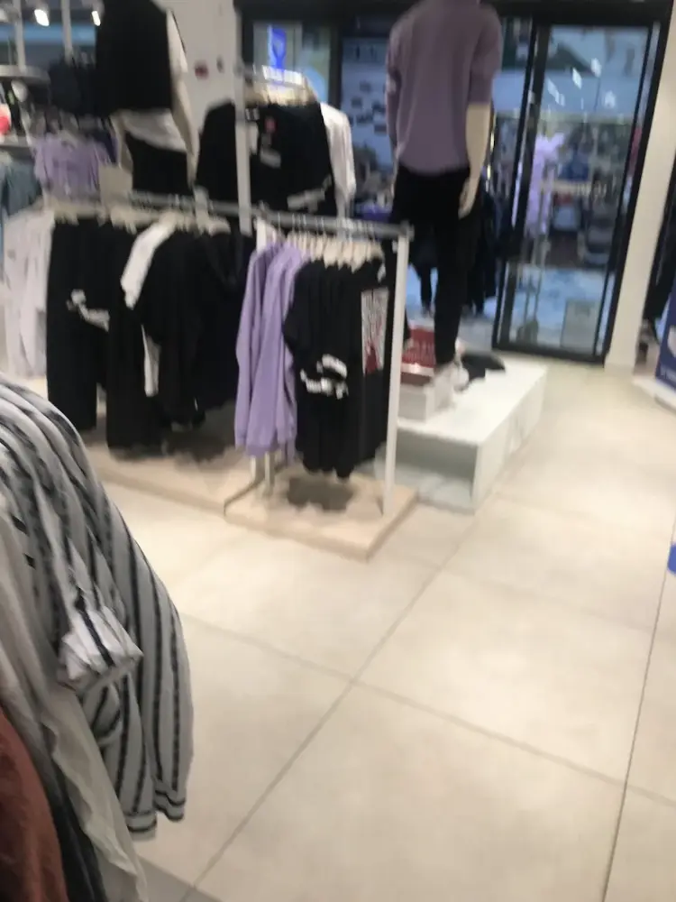 LC WAIKIKI — Kadın Giyim, Merkez · fotoğraf 2