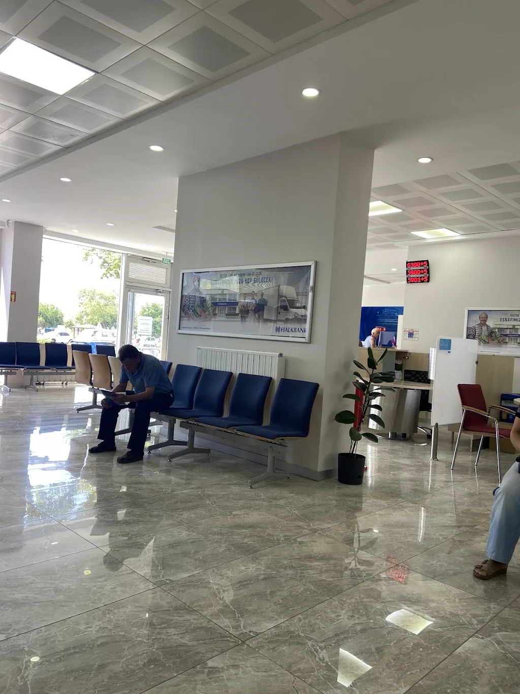 Halkbank Tekirdağ Tekirdağ Şubesi — Bankalar, Süleymanpaşa · fotoğraf 1