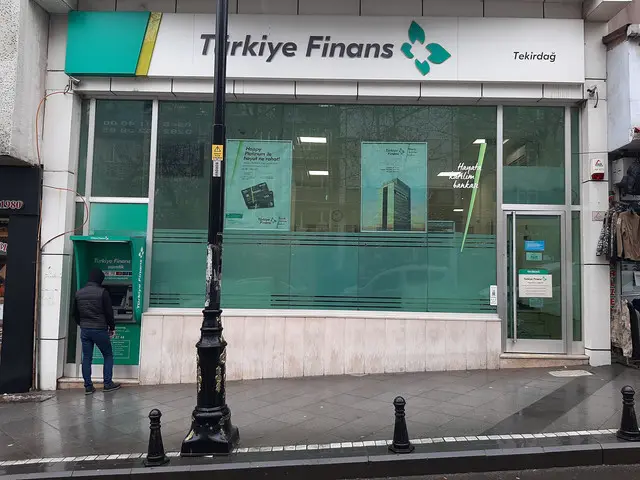 Türkiye Finans Tekirdağ Şubesi — Bankalar, Süleymanpaşa · fotoğraf 3