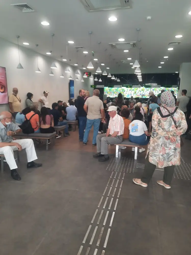 Garanti BBVA Yalova Şubesi — Bankalar, Merkez · fotoğraf 2