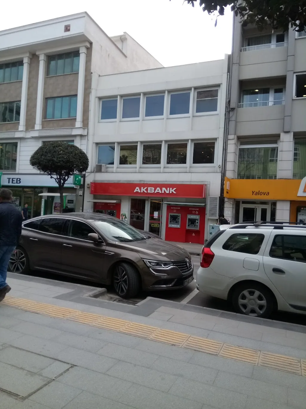 Akbank Yalova Şubesi — Bankalar, Merkez · fotoğraf 1