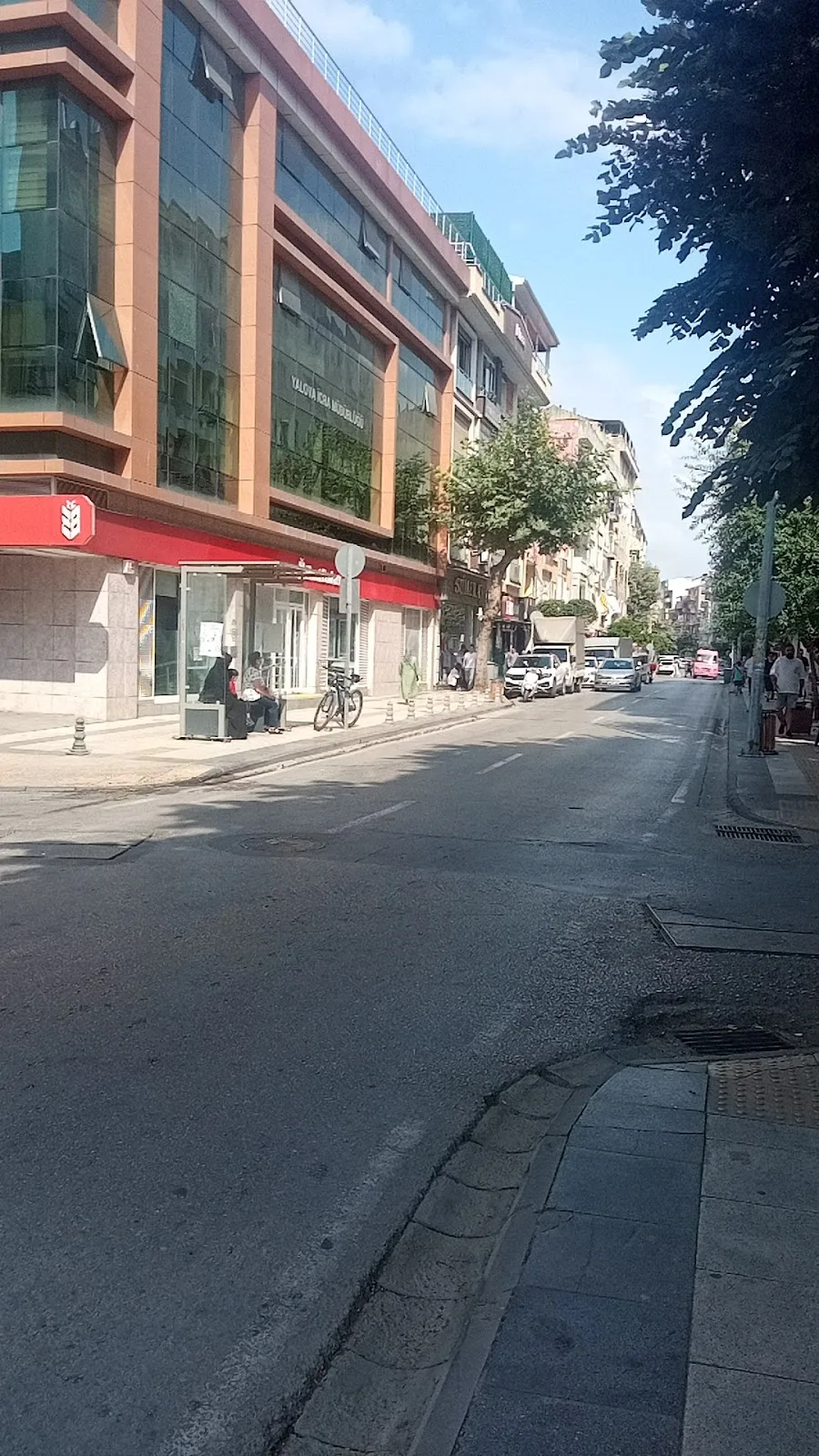 Ziraat Bankası Süleyman Bey Mahallesi/Yalova Şubesi — Bankalar, Merkez · fotoğraf 1