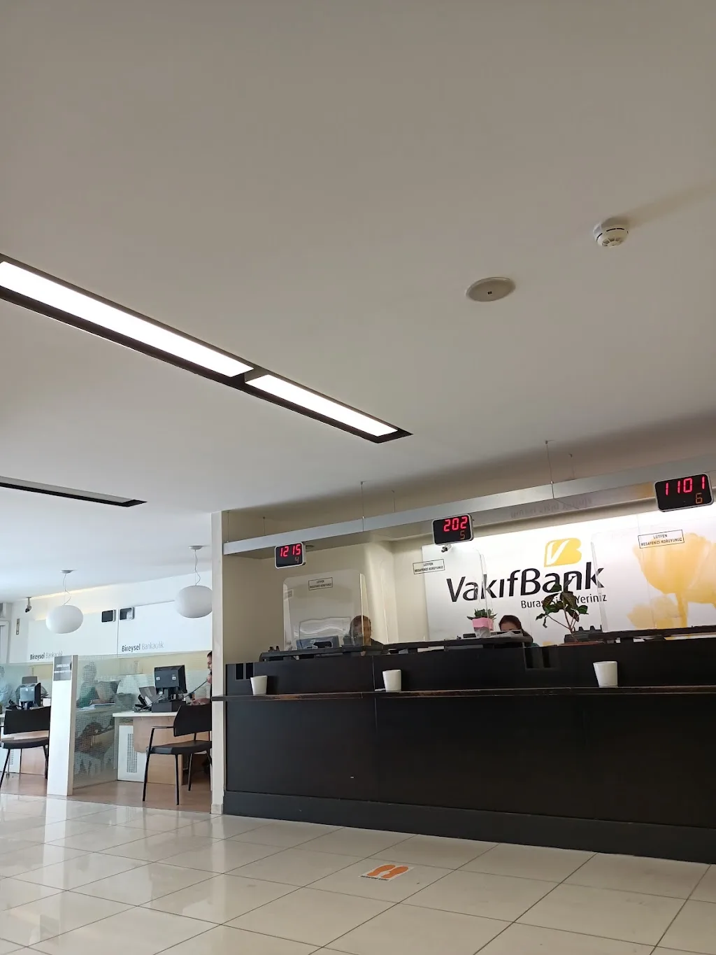 VakıfBank Yalova Şubesi — Bankalar, Merkez · fotoğraf 1