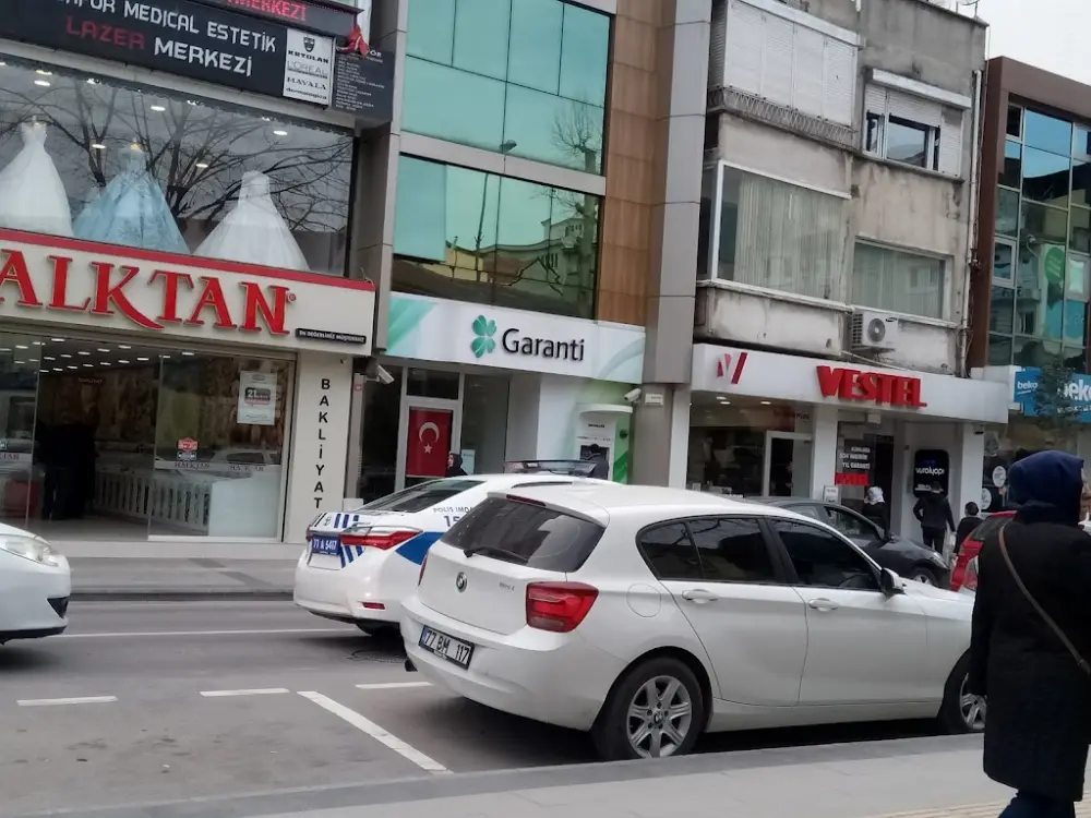 Garanti BBVA Yalova Çarşı Şubesi — Bankalar, Merkez · fotoğraf 4