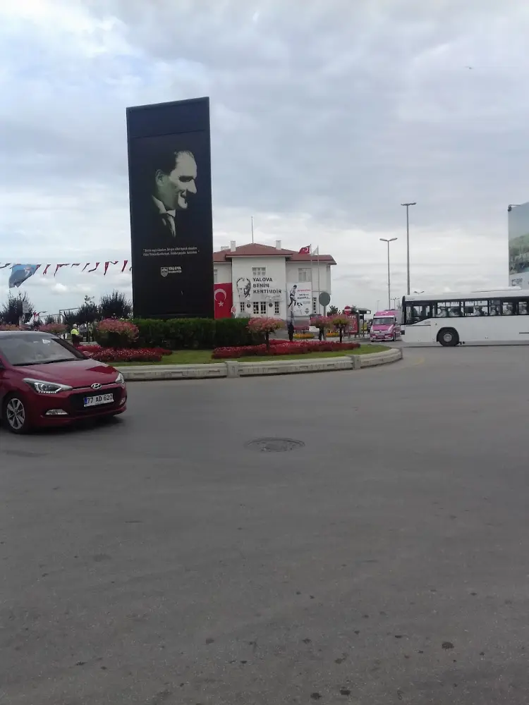 Kuveyt Türk Yalova Şubesi — Bankalar, Merkez · fotoğraf 4