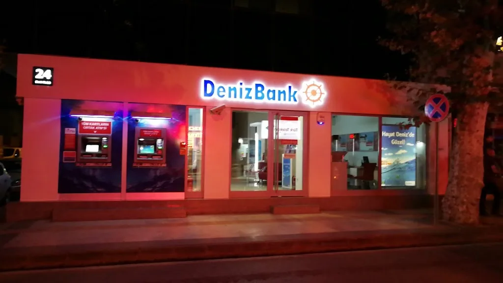DenizBank Yalova Şubesi — Bankalar · fotoğraf 1