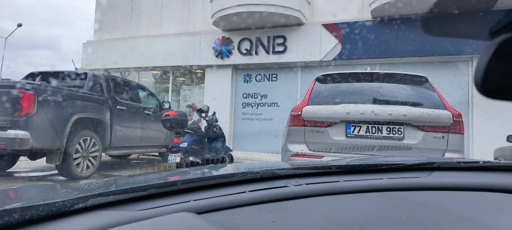 QNB Yalova Şubesi — Bankalar, Merkez · fotoğraf 1