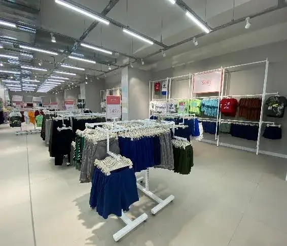 LC WAIKIKI — Kadın Giyim, Altınordu · fotoğraf 2