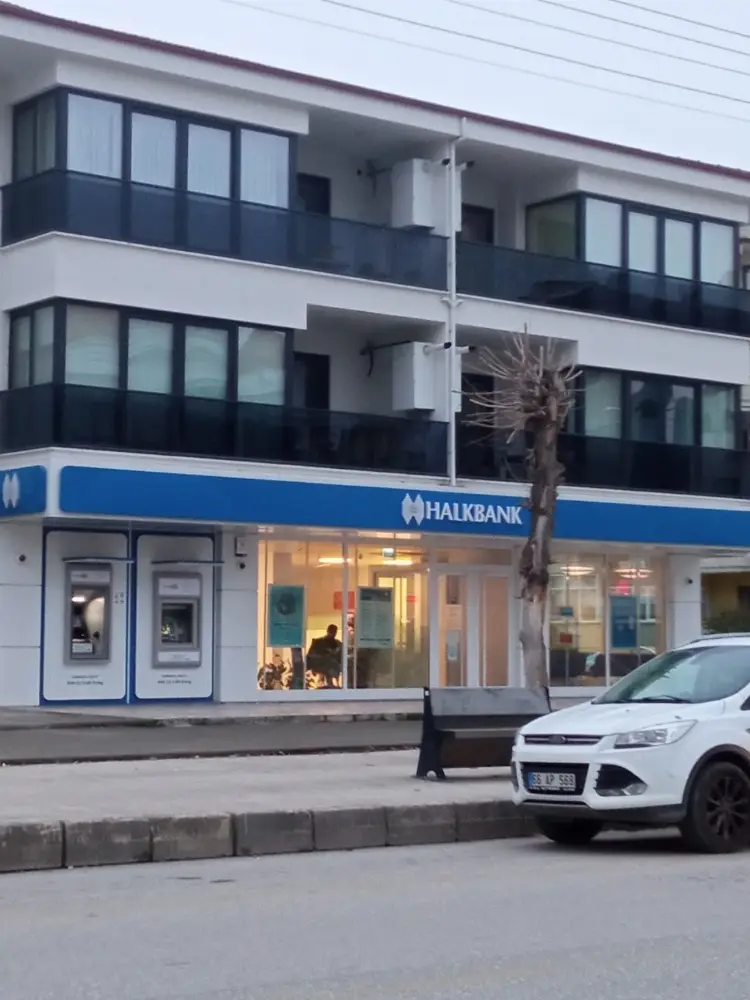 Halkbank Mimoza Yalova Şubesi — Bankalar, Merkez · fotoğraf 2