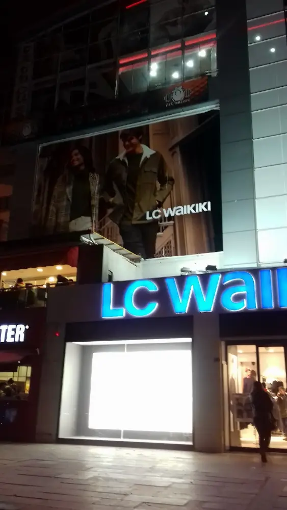 LC WAIKIKI — Kadın Giyim, Merkez · fotoğraf 5