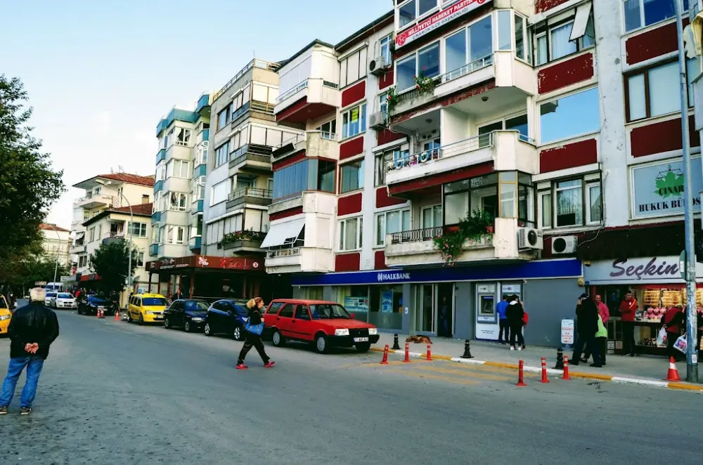 Halkbank Çınarcık Şubesi — Bankalar, Çınarcık · fotoğraf 2