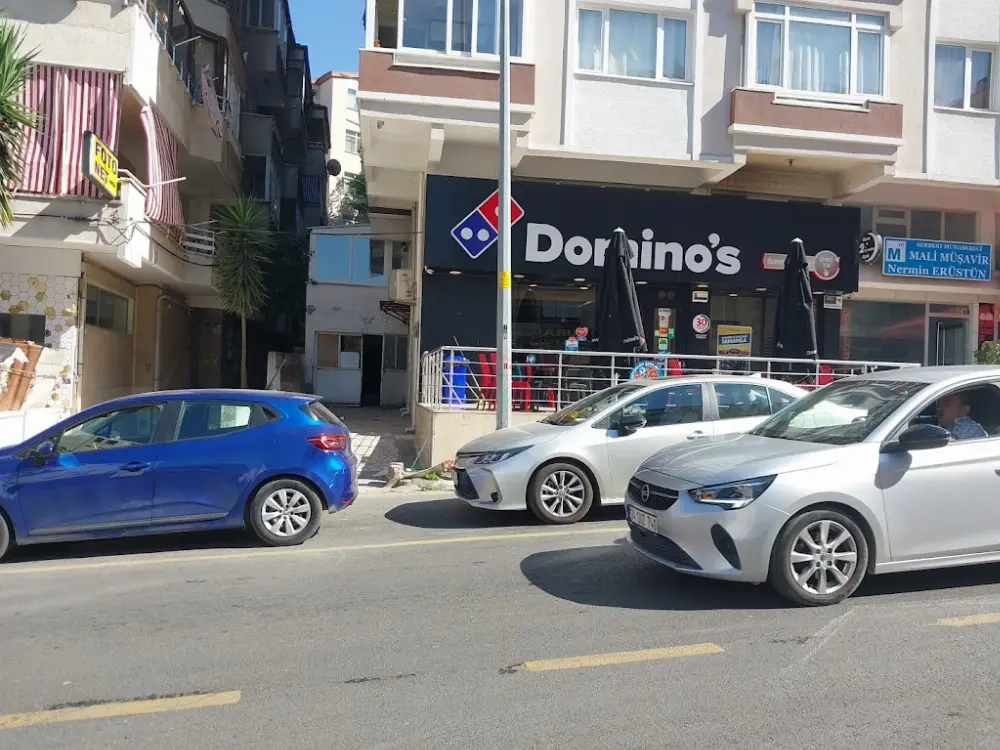 Yapı Kredi Bankası ATM - Çınarcık Şubesi — Bankalar, Çınarcık · fotoğraf 4