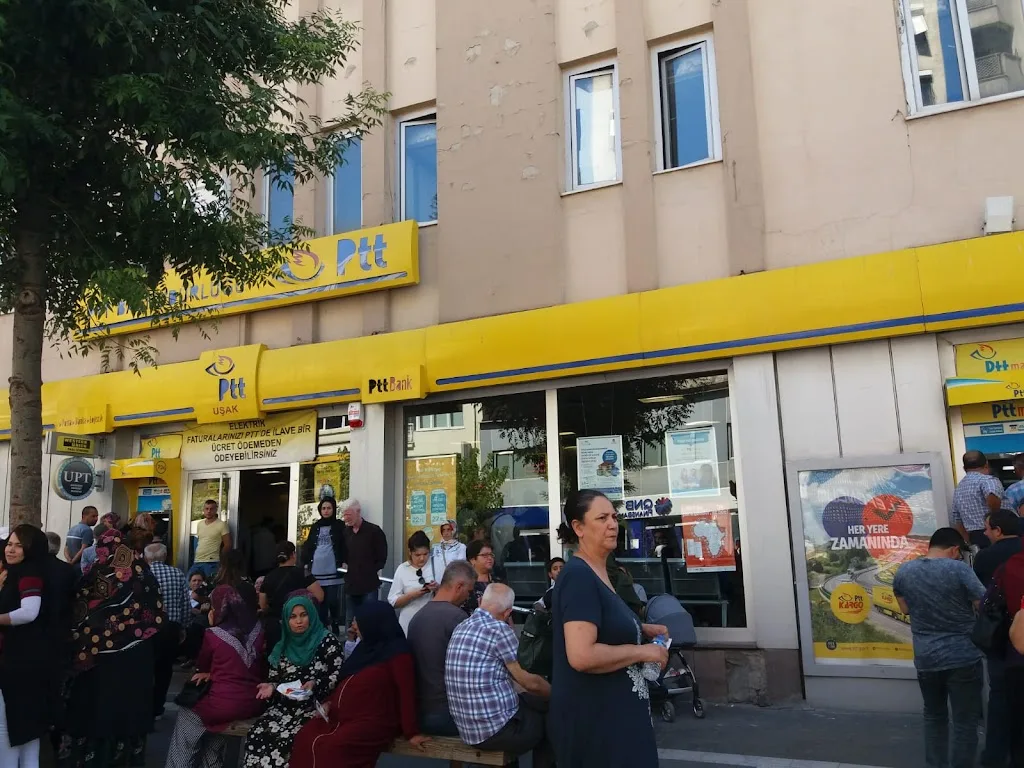 QNB Uşak Şubesi — Bankalar, Merkez · fotoğraf 1