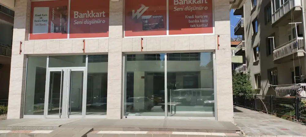 Ziraat Bankası Gazi Bulvarı/Uşak Şubesi — Bankalar, Merkez · fotoğraf 2