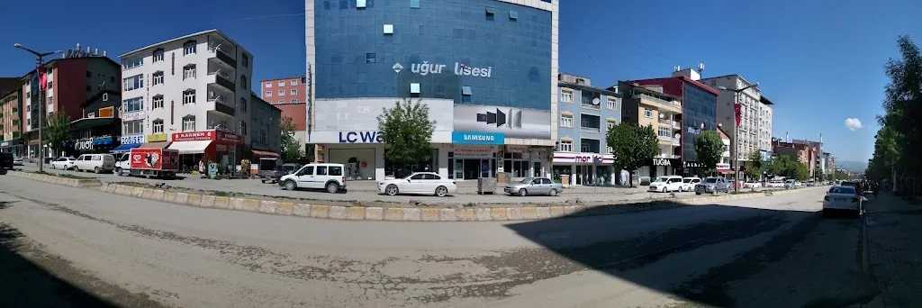 LC WAIKIKI — Kadın Giyim, Merkez · fotoğraf 1
