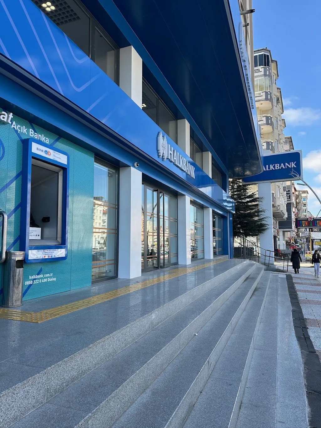 Halkbank 1 Eylül Şubesi — Bankalar, Merkez · fotoğraf 1
