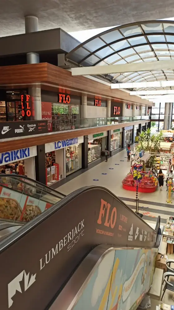 LC Waikiki — Kadın Giyim, Menteşe · fotoğraf 4