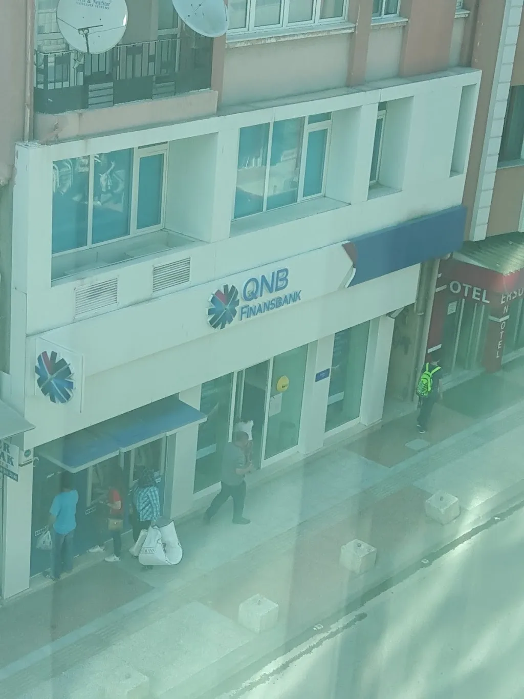QNB Bir Eylül Şubesi — Bankalar, Merkez · fotoğraf 1