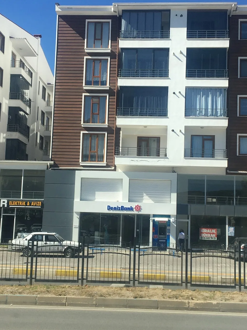 DenizBank Tunceli Şubesi — Bankalar, Merkez · fotoğraf 1