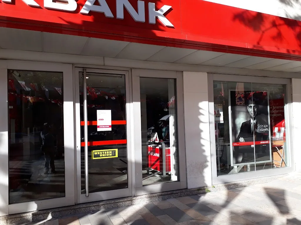 Akbank Kahramanmaraş Şubesi — Bankalar, Onikişubat · fotoğraf 1