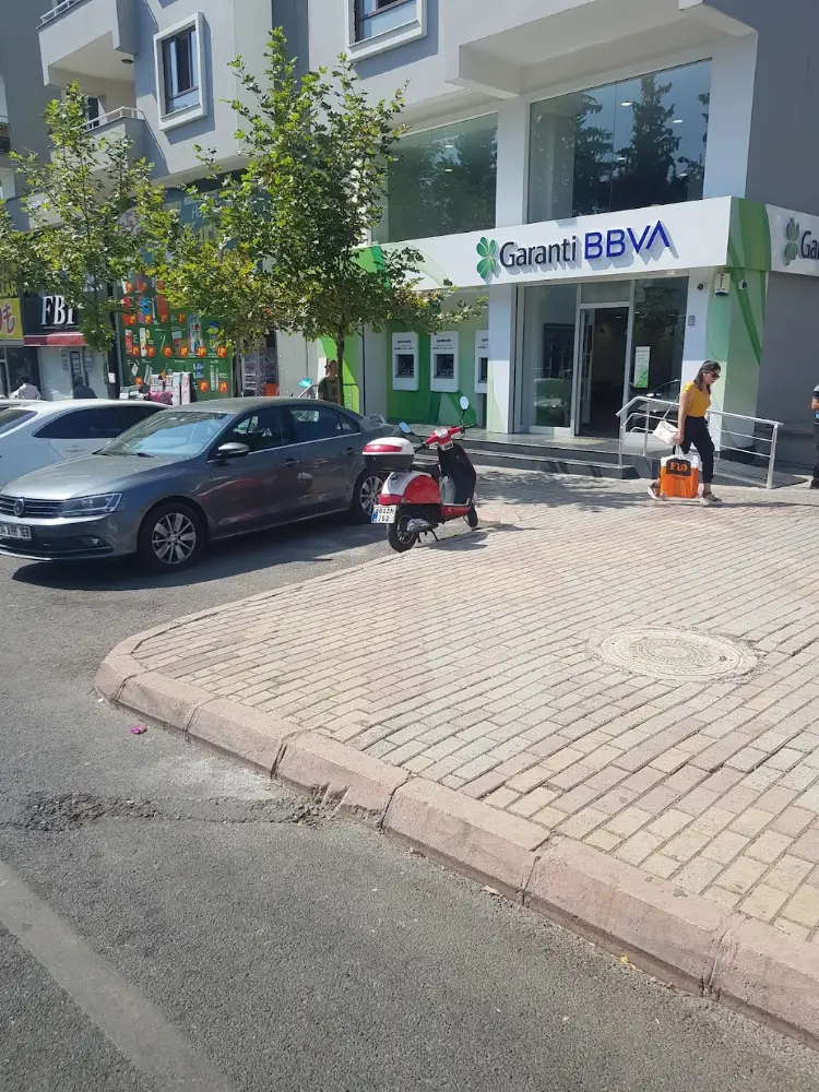 Garanti BBVA Kahramanmaraş Şubesi — Bankalar · fotoğraf 2