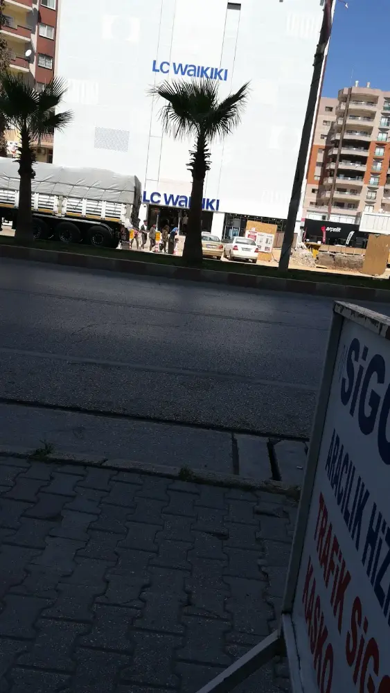 LC WAIKIKI — Kadın Giyim, Erdemli · fotoğraf 3