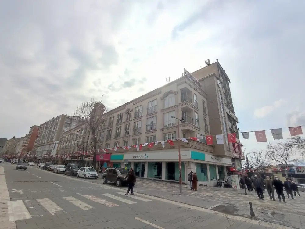 Türkiye Finans Kahramanmaraş Şubesi / Türkiye Finans Kahramanmaraş Çarşı Şubesi — Bankalar, Onikişubat · fotoğraf 4