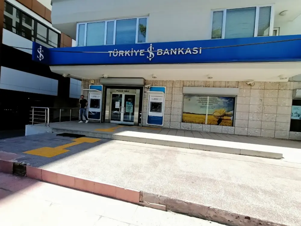 Türkiye İş Bankası Pazarcık/Kahramanmaraş Şubesi — Bankalar, Pazarcık · fotoğraf 2