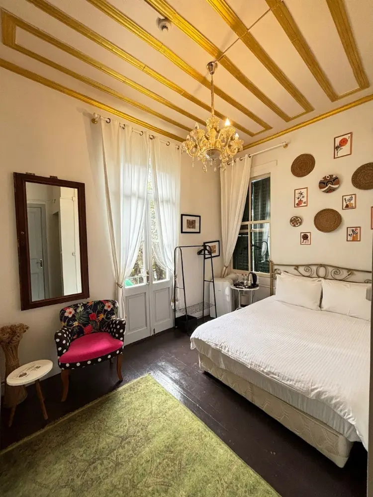 No16 Büyükada | Otel, Kahvaltı, Restaurant ve Cafe — Oteller, Türkoğlu · fotoğraf 2