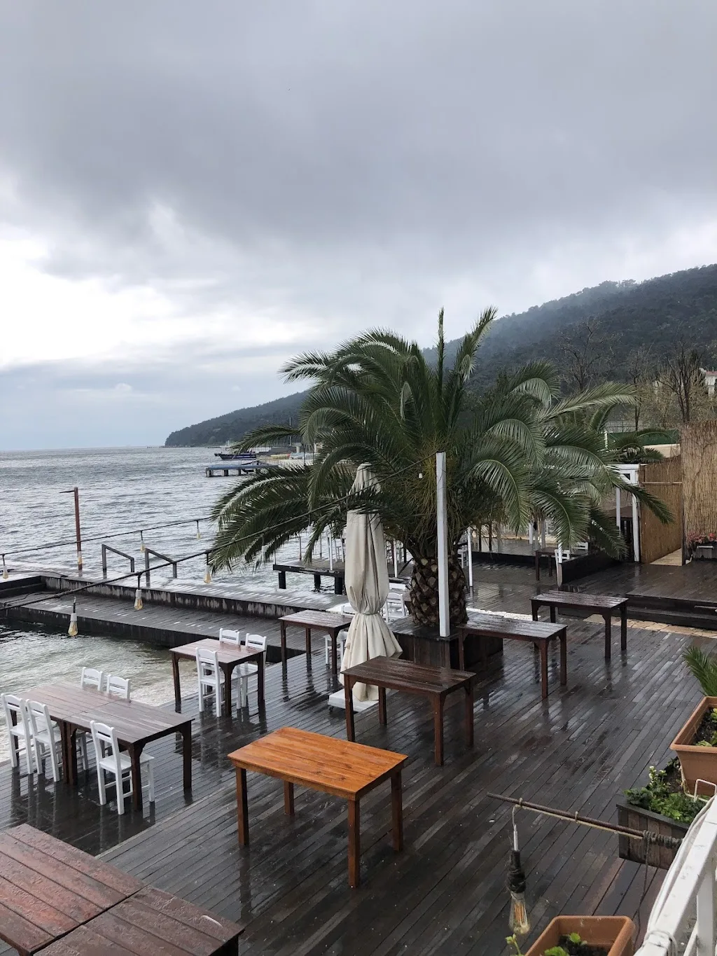 Loc'ada Büyükada — Oteller, Türkoğlu · fotoğraf 1