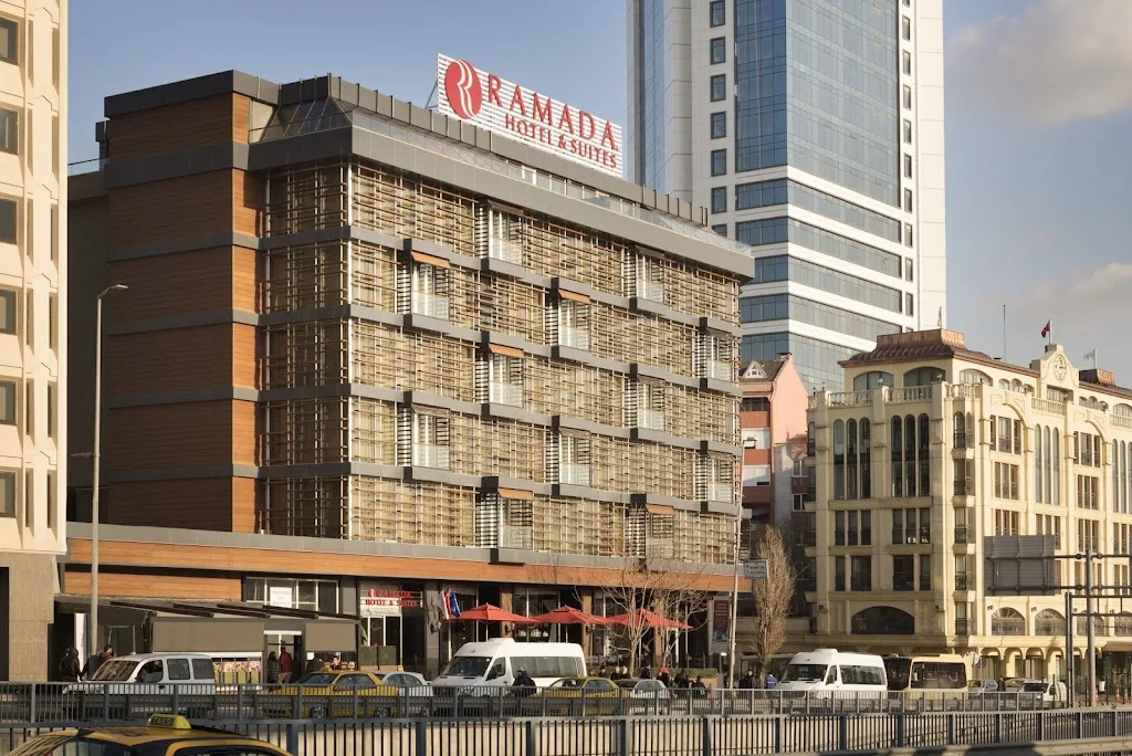 Ramada Hotel & Suites - Istanbul Şişli — Oteller, Şişli · fotoğraf 1
