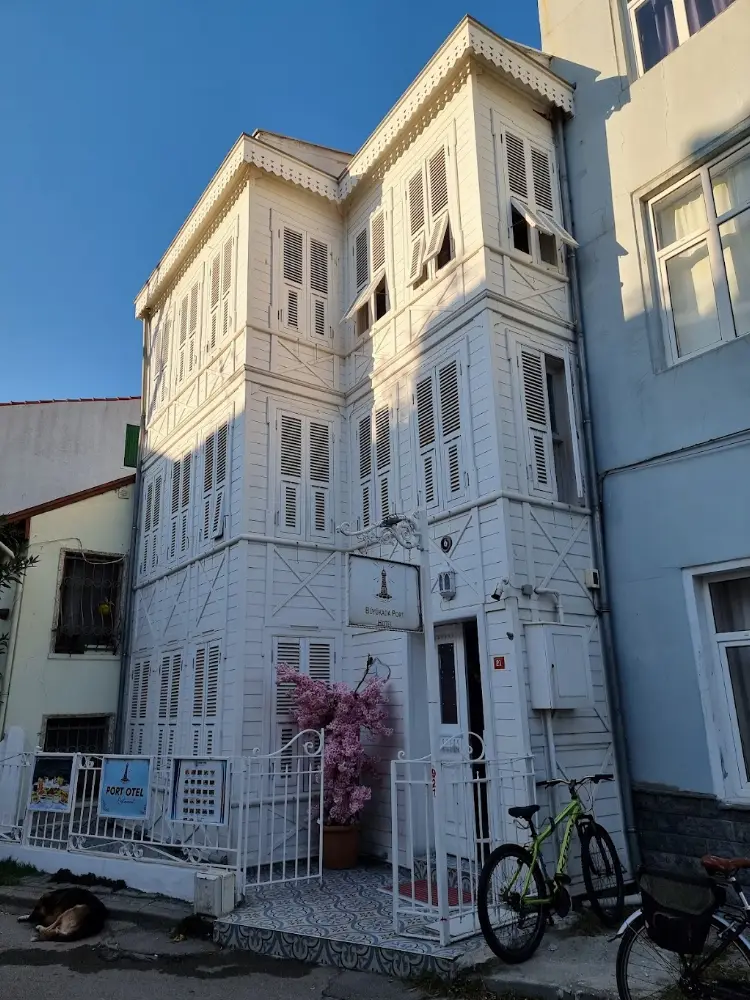 Büyükada Port Hotel — Oteller, Türkoğlu · fotoğraf 4