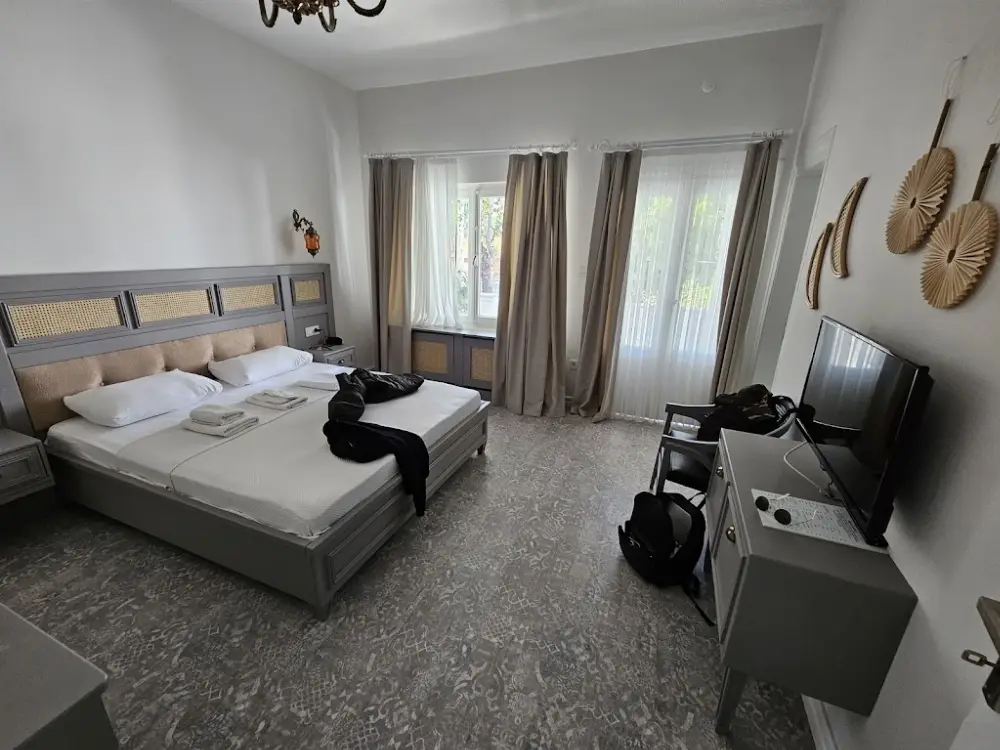 Ece Suites Büyükada — Oteller, Türkoğlu · fotoğraf 2