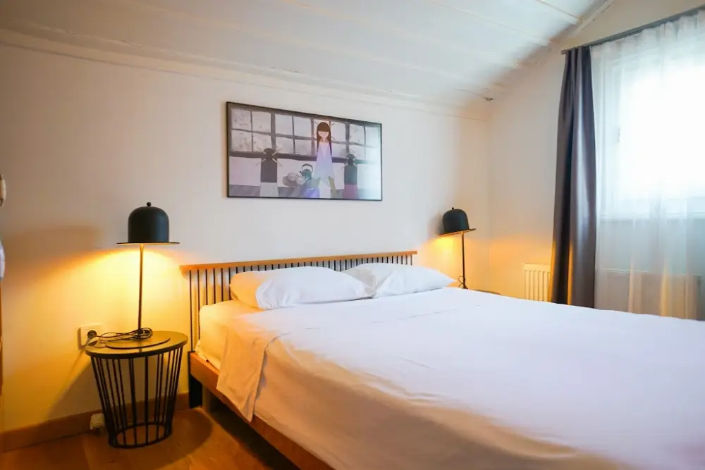 Sergüzeşt Otel Büyükada — Oteller, Türkoğlu · fotoğraf 2
