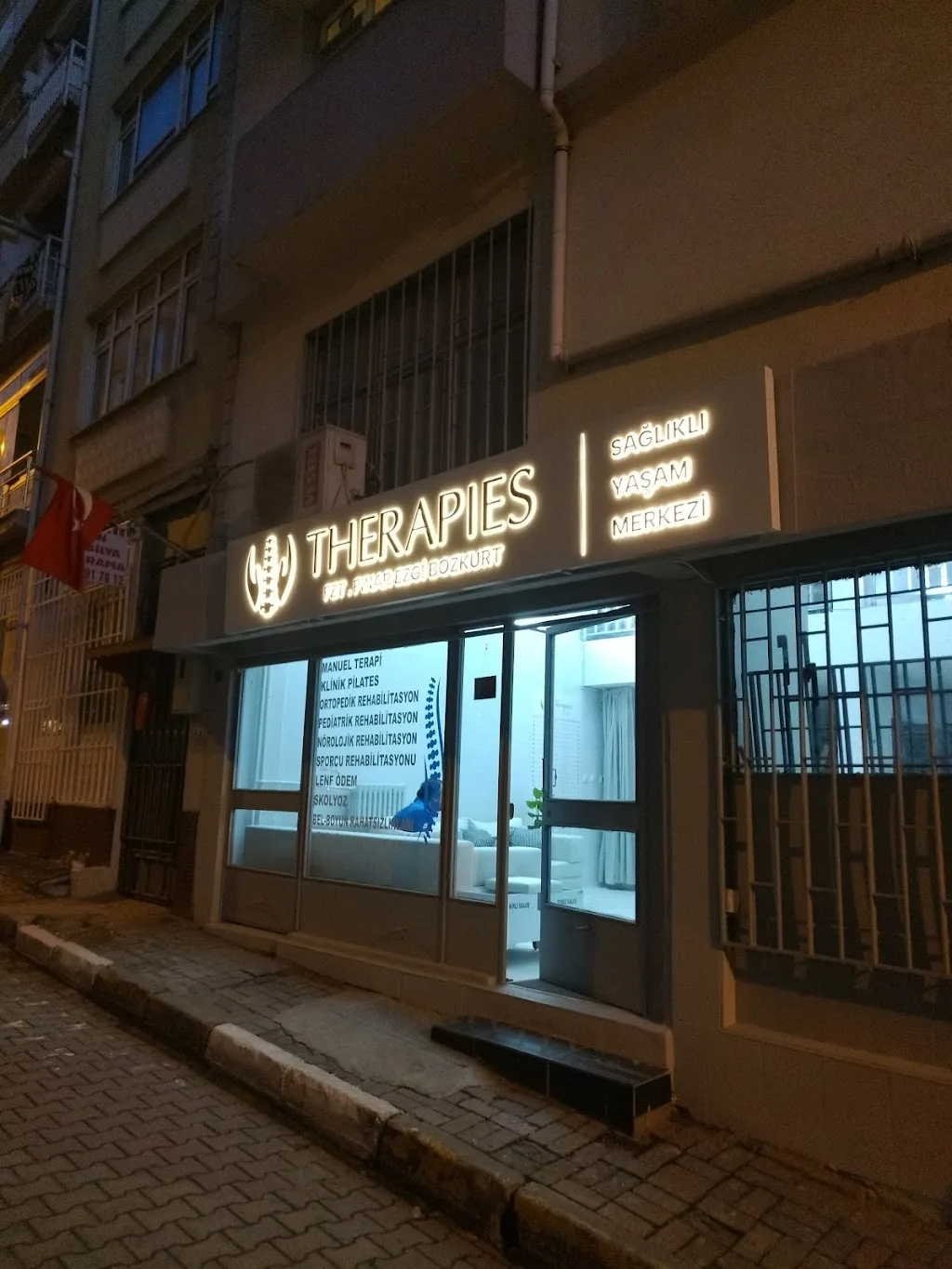 Therapies Sağlıklı Yaşam ve Fizik Tedavi Merkezi — Fizyoterapistler, Maltepe · fotoğraf 1