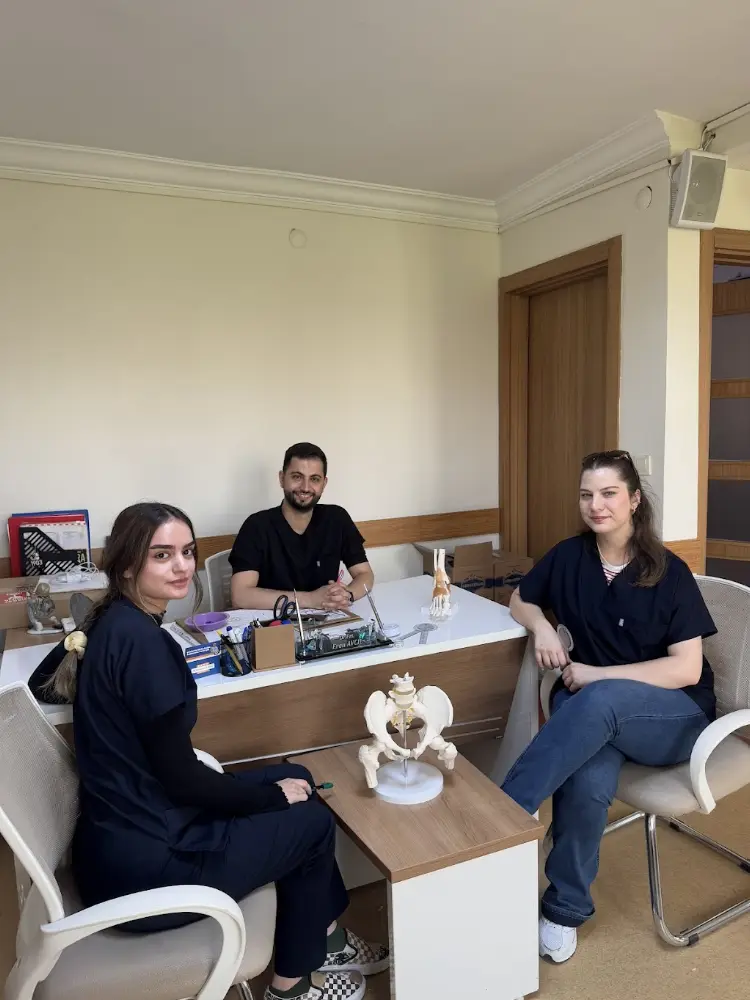 Dilbade Özel Eğitim ve Rehabilitasyon Merkezi — Fizyoterapistler, Eyüpsultan · fotoğraf 4