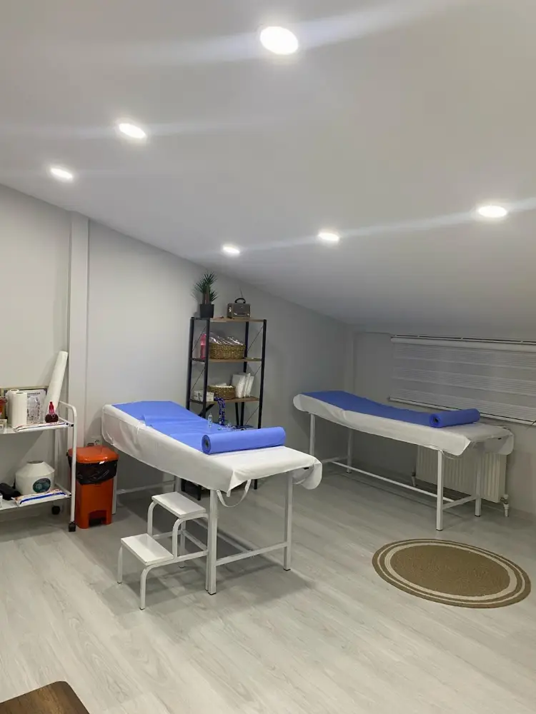 Hacamat Terapi Merkezi / Hacamat ve Sülük Tedavisi — Fizyoterapistler, Avcılar · fotoğraf 2