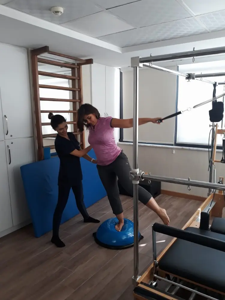 Ataşehir Fizik Tedavi ve Rehabilitasyon — Fizyoterapistler, Ataşehir · fotoğraf 2