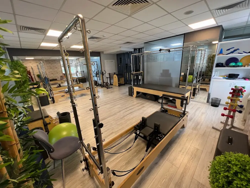 Fizyolium Pilates ve Fizyoterapist Merkezi — Fizyoterapistler, Ataşehir · fotoğraf 2