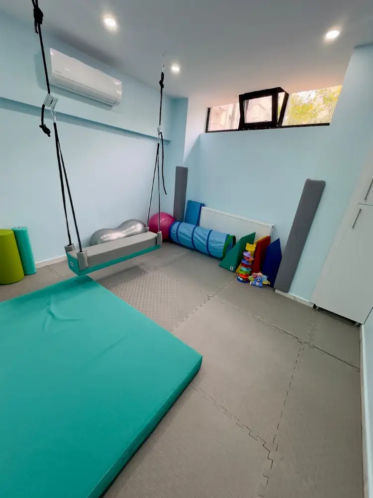 Fzt. Anıl Kıraç Baby & Child Development Center — Fizyoterapistler, Ataşehir · fotoğraf 2