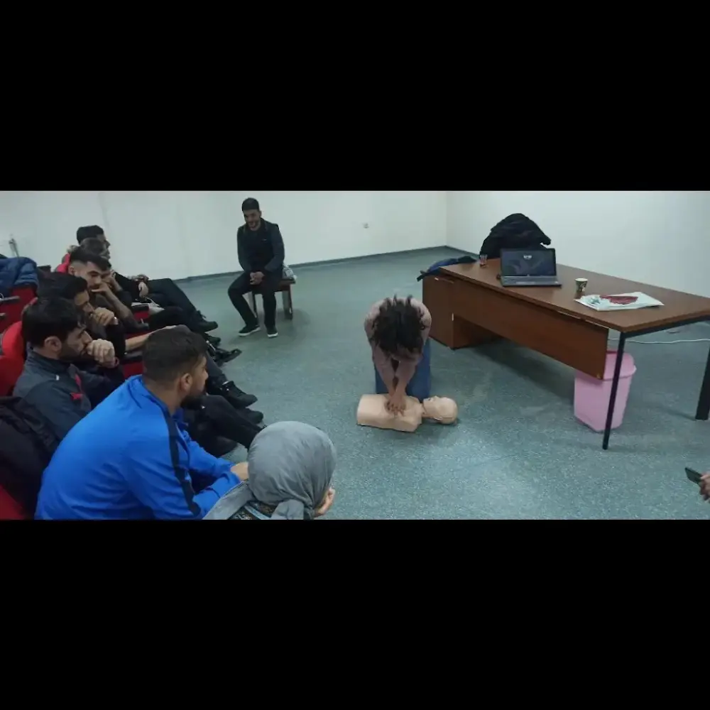 Mergen Cankurtaran ve Spor Kulübü — Yüzme Havuzları, Battalgazi · fotoğraf 4