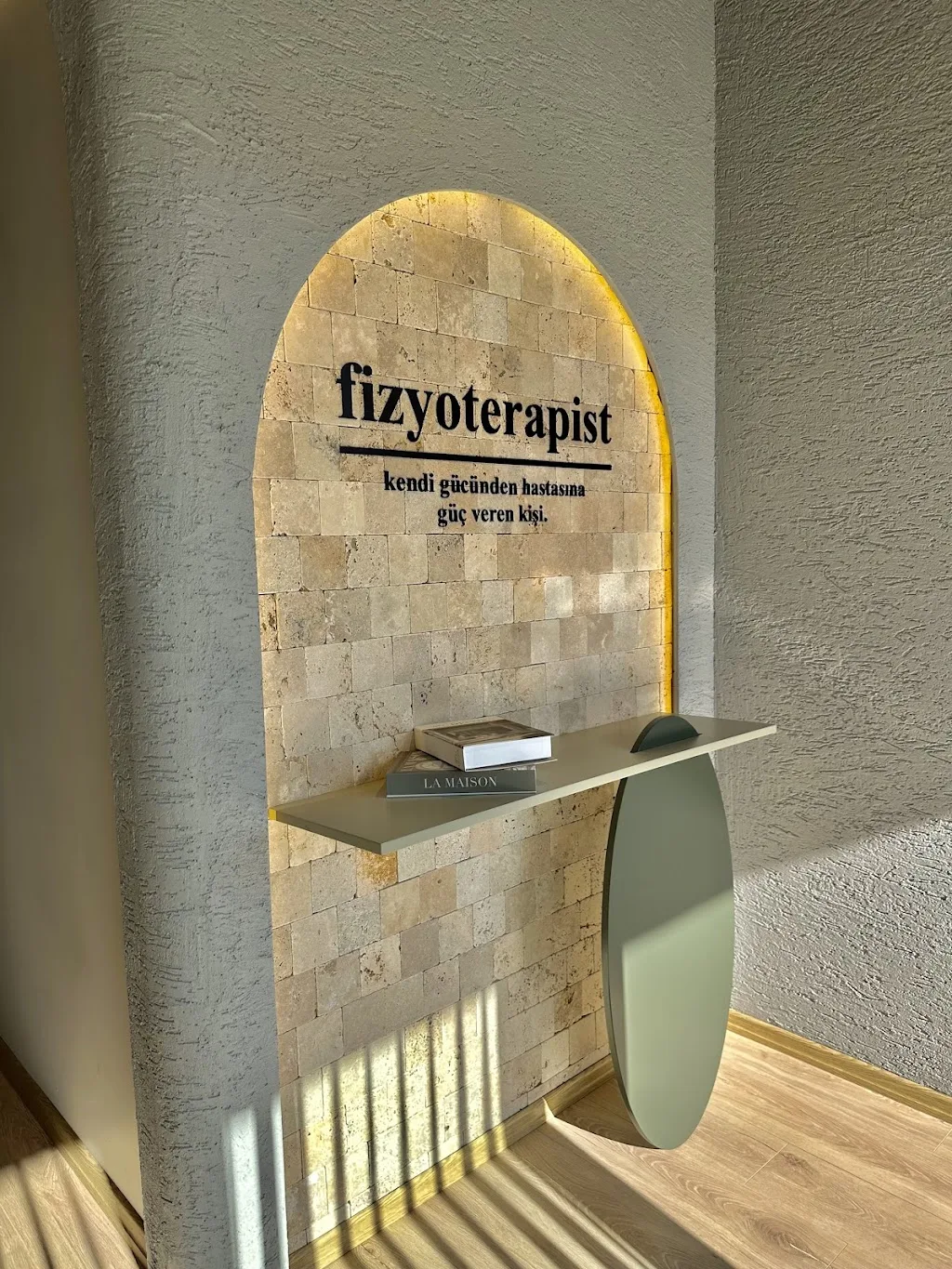 Fizyoterapist Elif Oğuz | Halkalı Fizik Tedavi Merkezi, Reformer Pilates, Manuel Terapi — Fizyoterapistler, Küçükçekmece · fotoğraf 1