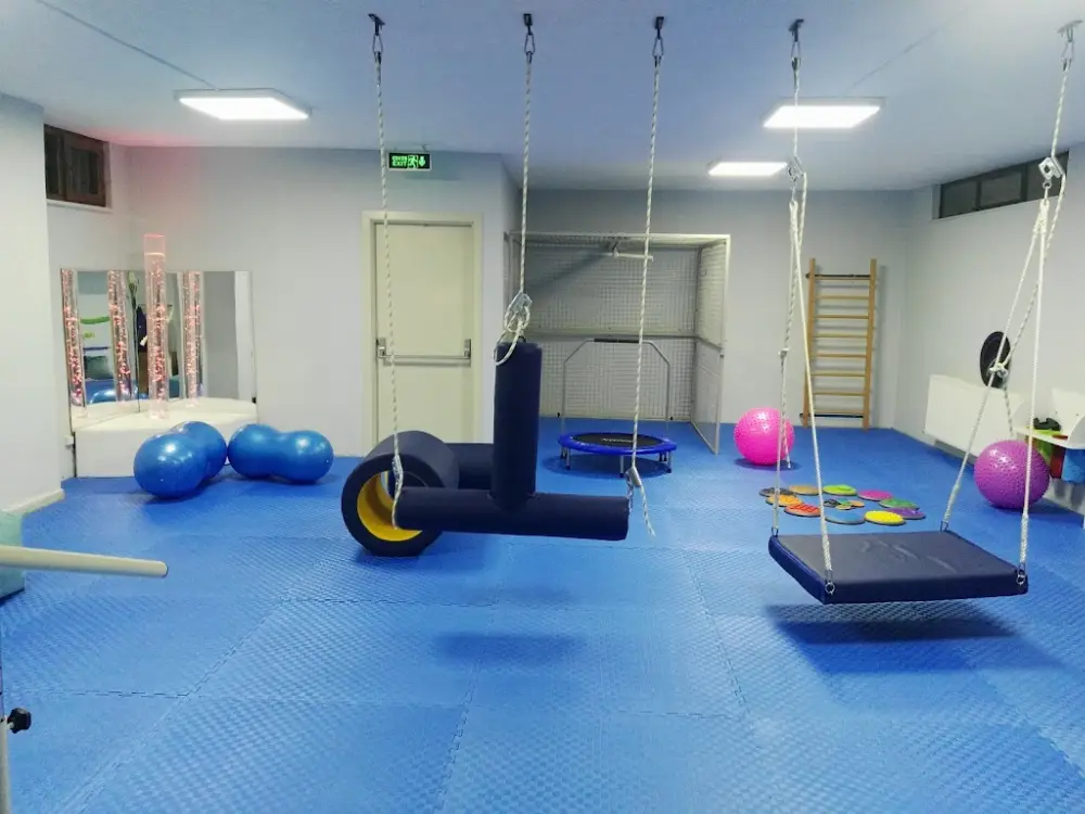 Özel Yüzyıl Mavi Düş Özel Egitim ve Rehabilitasyon Merkezi — Fizyoterapistler, Bağcılar · fotoğraf 3