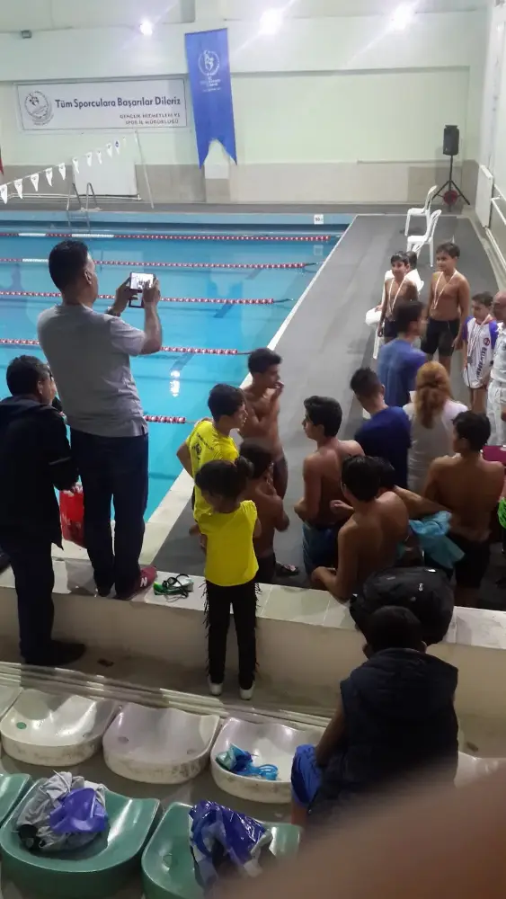 Osman Çağlı Kapalı Yüzme Havuzu — Yüzme Havuzları · fotoğraf 4