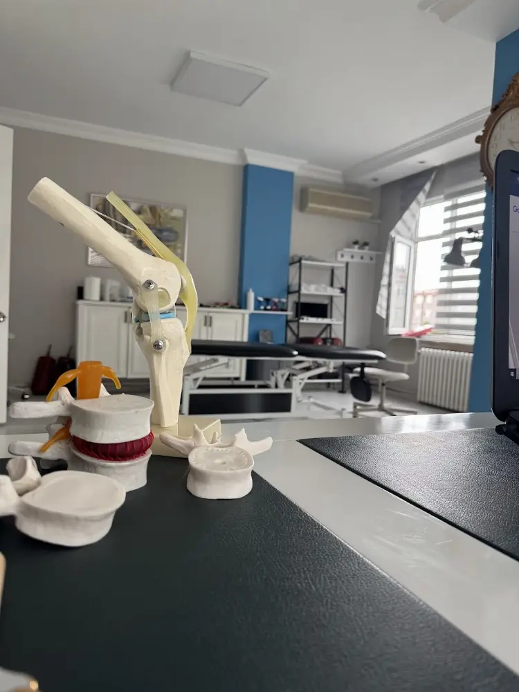 İstanbul Fizyoterapi Kliniği — Fizyoterapistler, Bakırköy · fotoğraf 2
