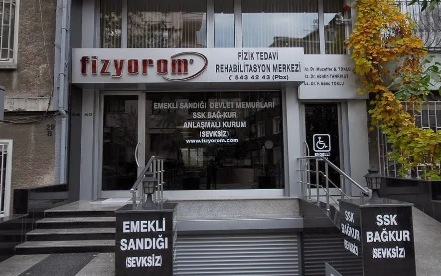 Fizyorom Fizik Tedavi Rehabilitasyon Merkezi — Fizyoterapistler, Bakırköy · fotoğraf 1