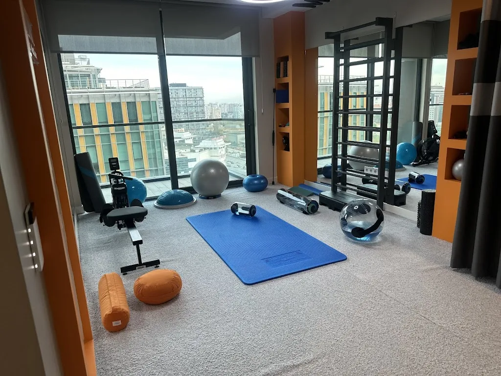 BGM Clinic İstanbul Fizyoterapi ve Sağlıklı Yaşam Merkezi — Fizyoterapistler, Bakırköy · fotoğraf 1